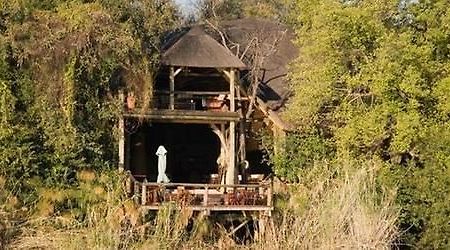 Lianshulu Lodge Muneambuanas Buitenkant foto